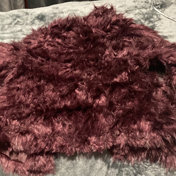 Fashion nova fur coat - Picture 9 of 9